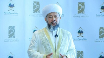Верховный муфтий Казахстана провёл переговоры о снижении цен на хадж