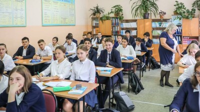 В Астане занятия для учащихся второй смены не отменили