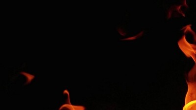 В Алматы загорелся строящийся дом на Абая-Масанчи