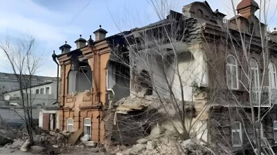 Старинный особняк в Семее разбирают по кирпичам: процесс его признания памятником истории длится больше года