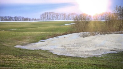 Аномально тёплая зима в Европе: в Испании установилась июльская погода, в Швейцарии нет снега на курортах