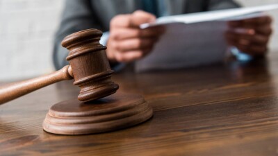 Мошенникам, продававшим должность акима Актобе за 1,5 млн долларов, вынесли приговор