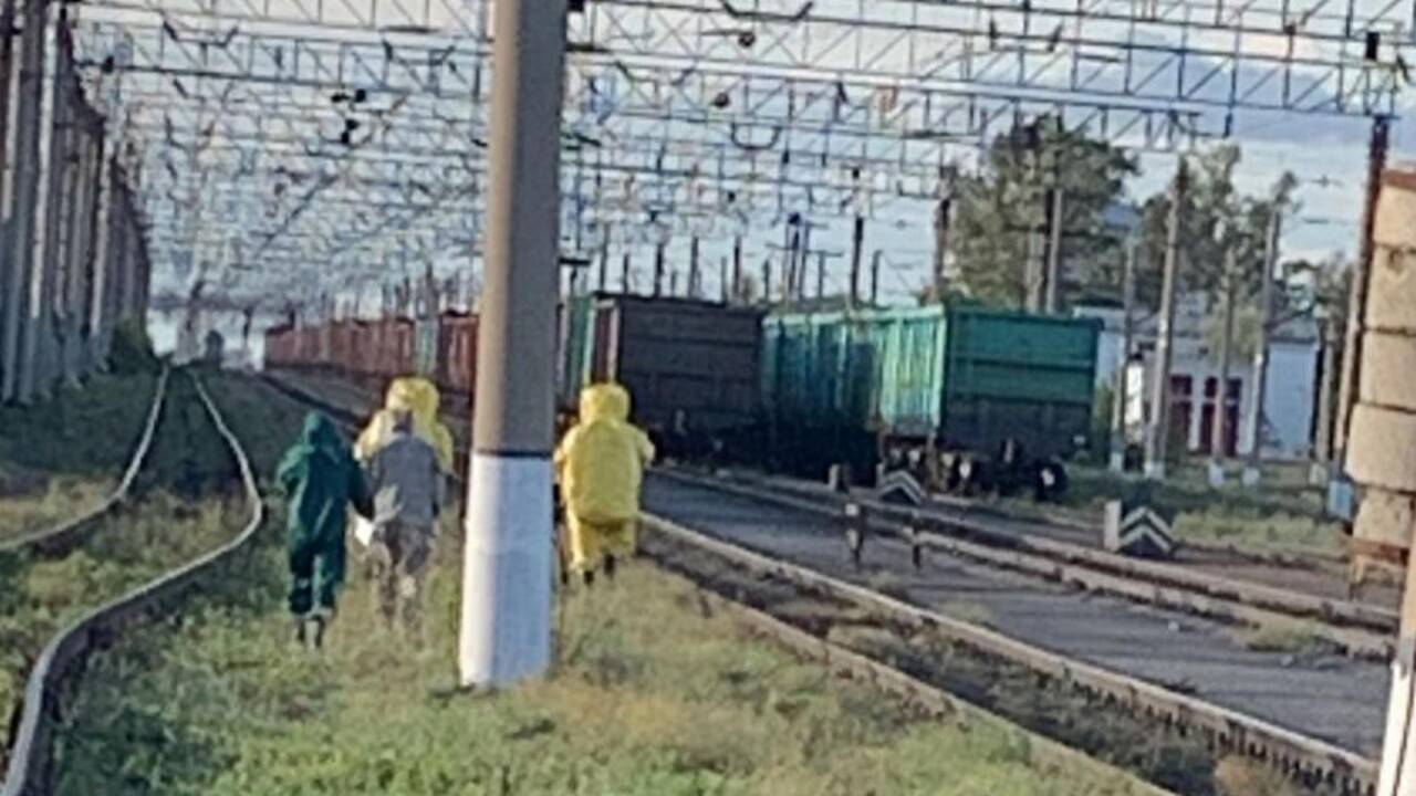 После схода грузовых вагонов в Экибастузе произошёл разлив серной кислоты