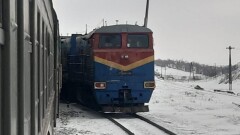 Пассажирский поезд, потерпевший столкновение в Актюбинской области, продолжил движение