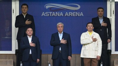Токаев прибыл на футбольный матч между Казахстаном и Северной Ирландией