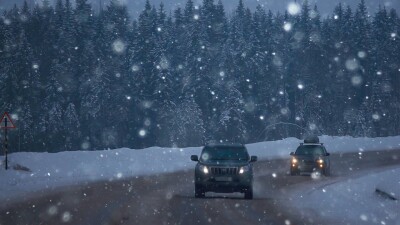 Несколько участков трасс закрыли на севере Казахстана
