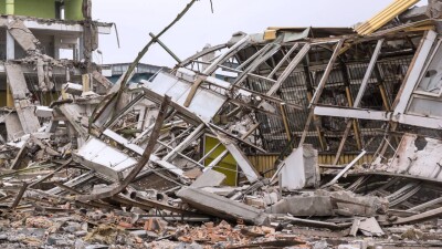 При обрушении четырёхэтажного дома в Камеруне погибли 12 человек