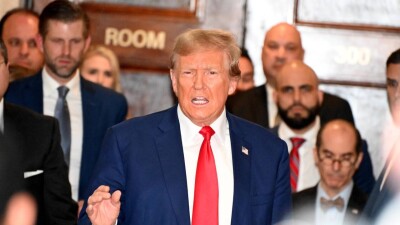 Штраф в 355 млн долларов обязали выплатить Дональда Трампа
