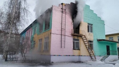 Пожар в детском саду Семея: детей и воспитателей разместят в близлежащие учреждения