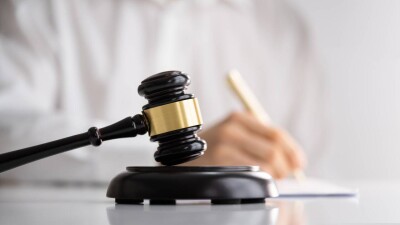 В России за госизмену впервые приговорили школьника. Он получил 4 года колонии