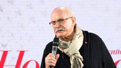 В России высказались о призывах запретить сериал "Слово пацана"
