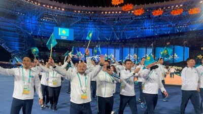 Казахстанские спортсмены приняли участие в церемонии открытия Азиатских Параигр в Китае