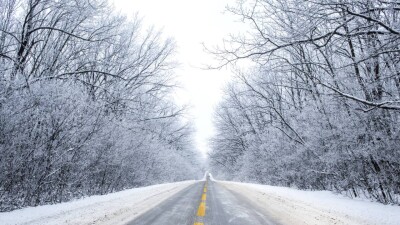 Дороги остаются закрытыми в 11 областях Казахстана