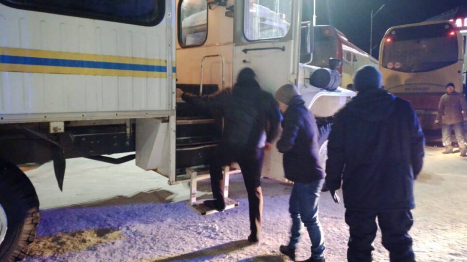 На трассе в Актюбинской области спасли 55 граждан Узбекистана