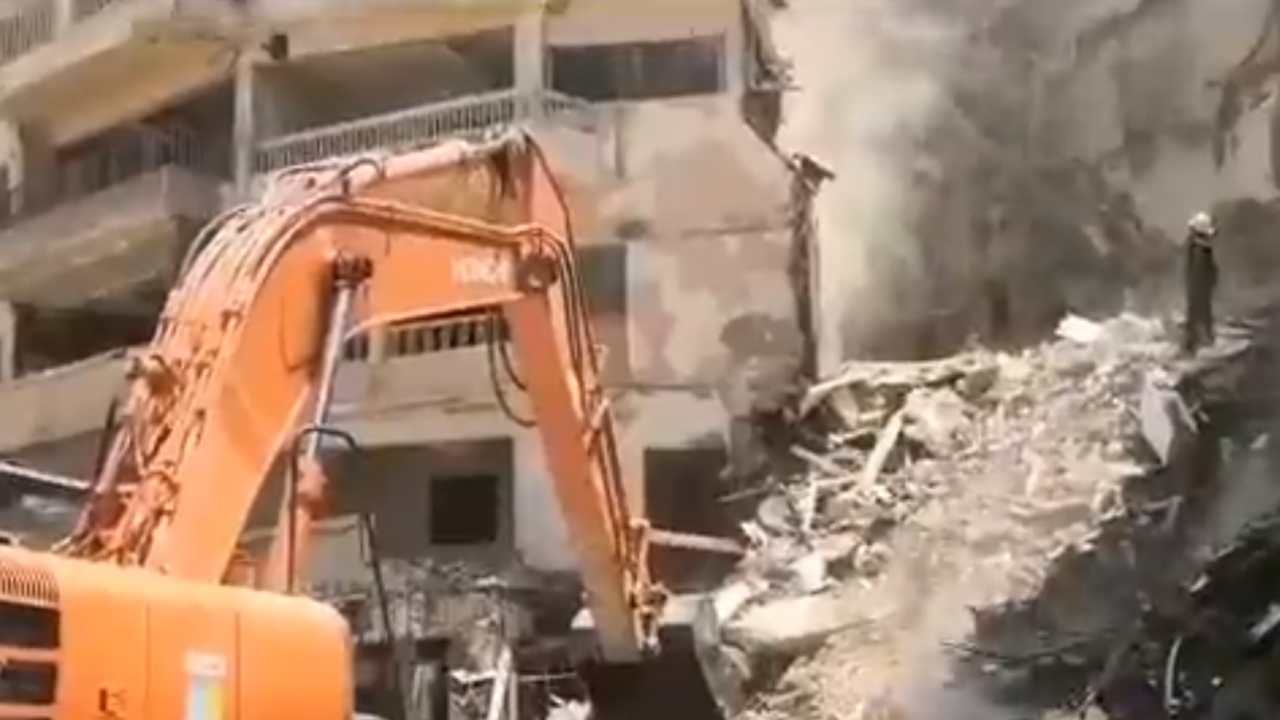 Обрушение 13-этажного дома в Египте: число погибших достигло 10 человек