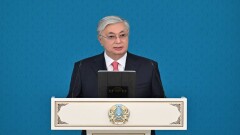 Мемлекет басшысы БАҚ қызметкерлеріне сыйлықтар мен гранттар тапсырды