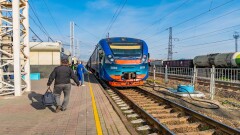 "Пойыз астына түсе ме деп уайымдаймыз". Қызылорда облысында теміржол өткелі қараусыз қалған
