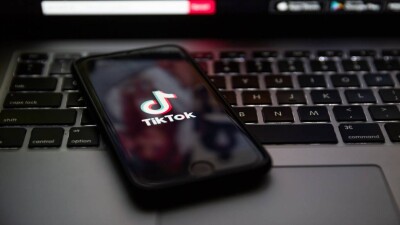 Әлеуметтік желілер интерфейсін қазақшаға аударып, контентті мемлекеттік тілге ыңғайлауға міндетті болады