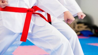 "Жаттығатын орын жоқ". Атырау облысында таэквондодан әлем чемпиондары далада дайындалуға мәжбүр
