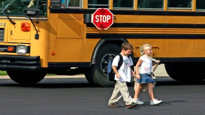 Алматы облысындағы мектептерге жаңа автобус берілді