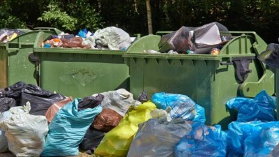 Жаңаөзен іргесіндегі ауыл қоқыс полигонына айналып барады