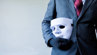 "Интим суреттер тауып береді". Алаяқтар алдаудың жаңа тәсіліне көшті