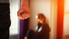 Частичную криминализацию побоев в отношении женщин предлагают ввести в Казахстане