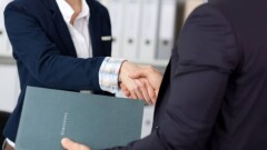 Иностранных руководителей намерены обязать обучать казахстанских коллег