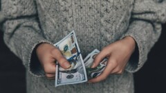 Нацбанк намерен в феврале обменять на доллары в два раза больше денег из ЕНПФ, чем обычно
