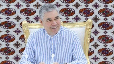 Надпись "Аркадаг" установят на холме возле нового города, названного в честь экс-президента Туркменистана