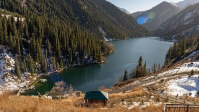 Сколько тратят туристы за день пребывания в Алматы