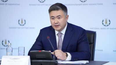 Почему Нацбанк нарастил валютную долю активов ЕНПФ, но казахстанцам вкладываться в доллары не советует