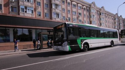 Движение автобусов по пяти маршрутам временно не будет отображаться на табло у остановок в Астане
