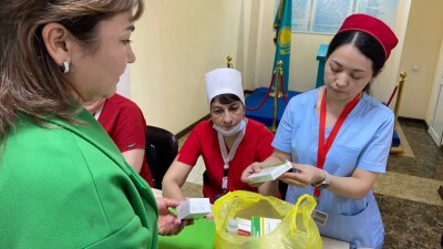 Поликлиники Алматы будут принимать просроченные лекарства