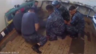 Избиение заключённого в колонии Атбасара: глава КУИС рассказал, что должны были сделать надзиратели