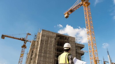 Башенный кран упал в Астане