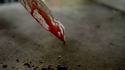 Порезал девушке горло канцелярским ножом: приговор по делу вынесли в Жетысуской области