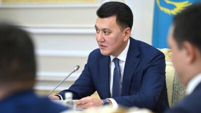 "Казахстан переходит к очень важной трансформации". Ерлан Карин подвёл итоги 2023 года