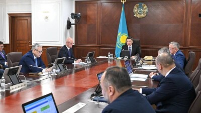 Бектенов: Дополнительную компенсацию до 150 МРП выплатят потерпевшим от паводков