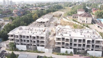 В Алматы начали сносить жилой комплекс Monblanc