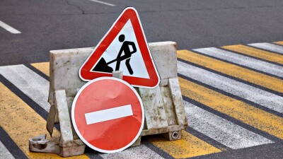 До середины сентября ограничат движение на участке улицы Байкадамова в Алматы