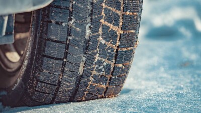 Когда в Алматы начнут штрафовать водителей за езду на летней резине