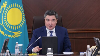 Выброс пламени на заводе в Караганде: Бектенов взял расследование под свой контроль