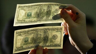 Поддельные стодолларовые купюры пытались сбыть в Алматы