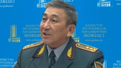 "Закон есть закон". Могут ли молодых людей насильно забирать в армию, ответили в Минобороны