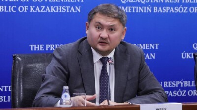 Саясат Нурбек: Мы не можем ограничить право студентов самим выбирать, где жить
