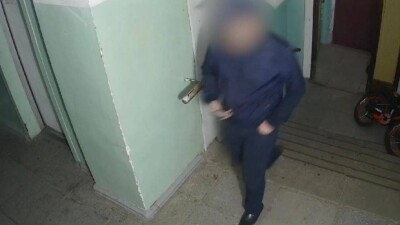 Дроппера, который забирал у пенсионерок деньги для мошенников, арестовали в Астане