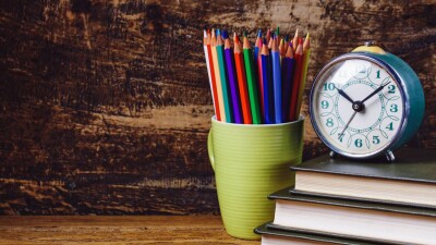 Школьникам второй смены сократили уроки из-за сильного ветра в Астане