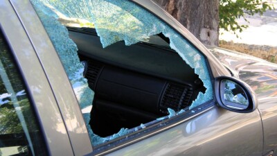 Автобусы уже не ходили: в Темиртау мужчина пытался угнать авто, чтобы доехать до дома
