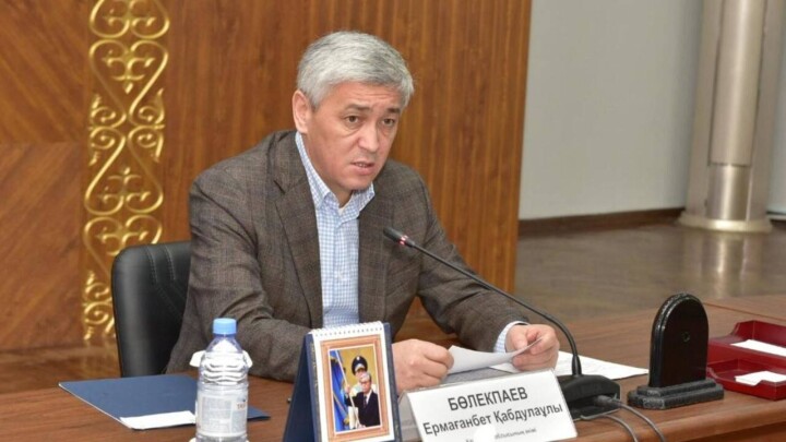 "В ближайшее время полиция найдёт его". Аким Карагандинской области высказался о случае с избиением водителя скорой